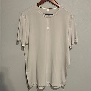 Wilson Light Gray Men's Short Sleeve Tee
